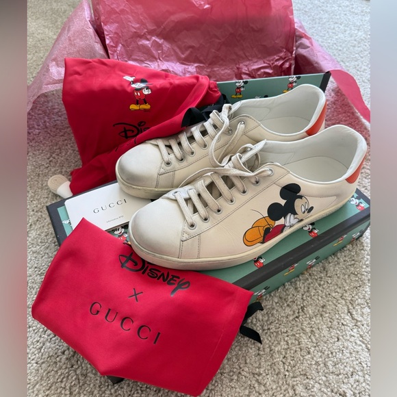 Disney x Gucci Mickey Mouse Sneakers - Picture 1 of 16